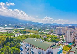 Просторный пентхаус 4+1 с видом на море в районе Махмутлар