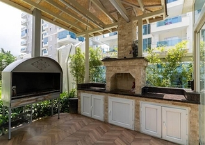 Просторный пентхаус 4+1 с видом на море в районе Махмутлар