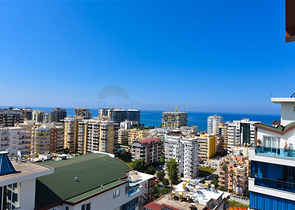 Просторный пентхаус 4+1 с видом на море в районе Махмутлар