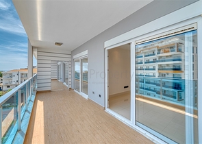 Апартаменты планировкой 3+1 в жилом комплексе отельной концепции в районе Тосмур