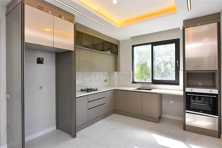 Квартира с тремя спальнями в престижном районе Оба