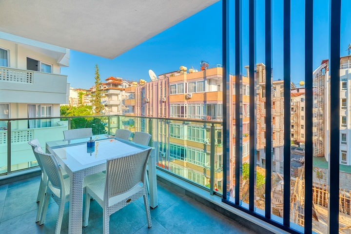 Квартира 3+1 в 150 м от моря в центре Алании