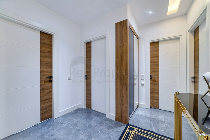 Квартира 3+1 в 150 м от моря в центре Алании