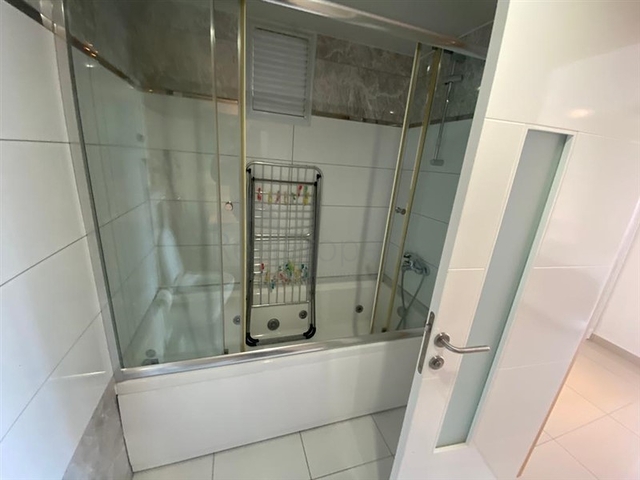 Квартира планировкой 2+1 в центре Алании