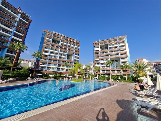 Квартира планировкой 2+1 в центре Алании