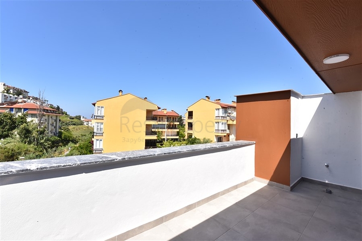 Вилла с бассейном в районе Авсаллар