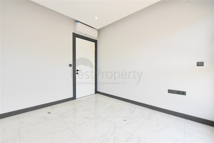 Вилла с бассейном в районе Авсаллар