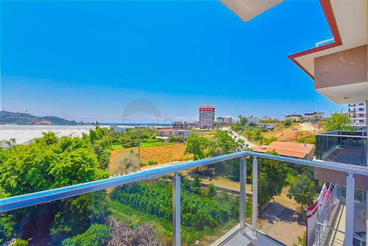 Большой пентхаус 4+1 с шикарными видами в районе Демирташ