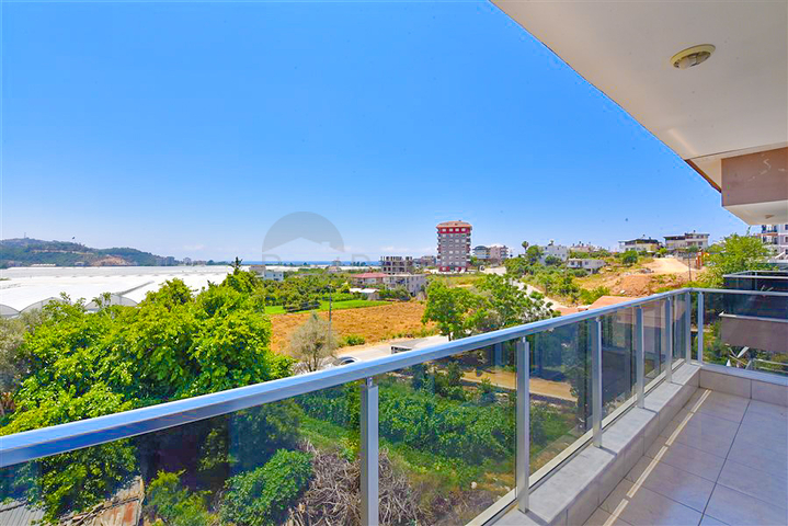 Большой пентхаус 4+1 с шикарными видами в районе Демирташ