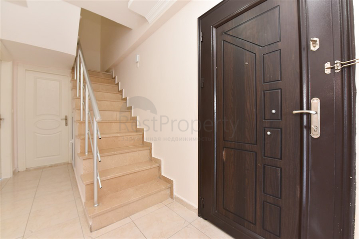 Большой пентхаус 4+1 с шикарными видами в районе Демирташ