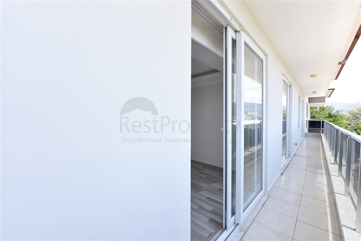 Большой пентхаус 4+1 с шикарными видами в районе Демирташ