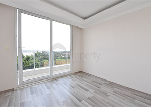 Большой пентхаус 4+1 с шикарными видами в районе Демирташ