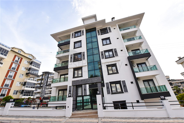 Квартира 1+1 в новом комплексе в районе Тосмур