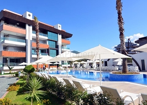 Трехкомнатная светлая квартира в районе Оба