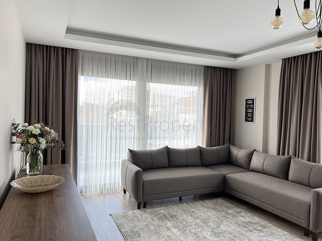 Апартаменты планировкой 2+1 в жилом комплексе в районе Тосмур