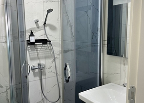 Апартаменты планировкой 2+1 в жилом комплексе в районе Тосмур