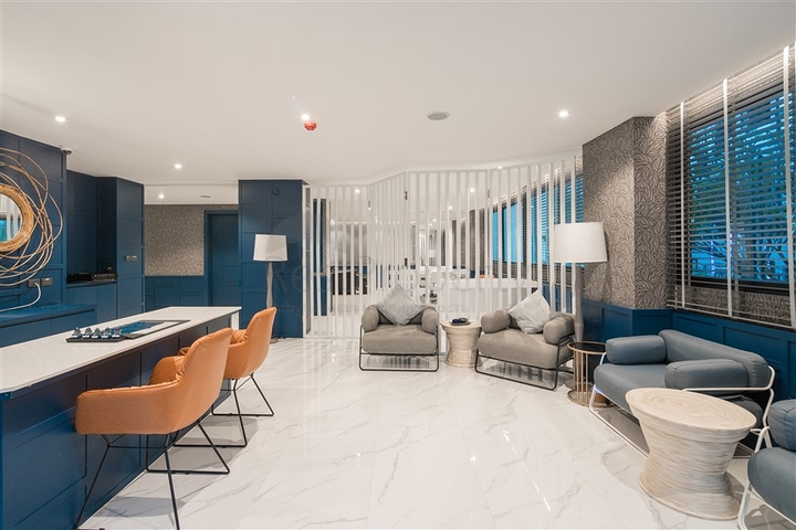 Кондоминиум с отельной инфраструктурой у пляжа Камала