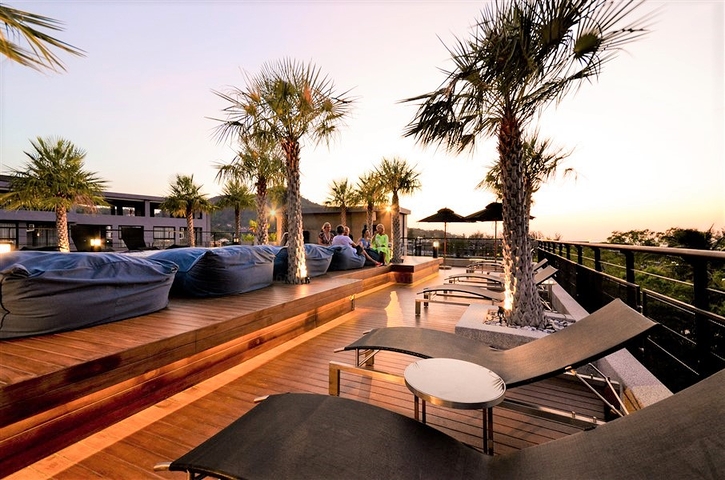 Кондоминиум с отельной инфраструктурой у пляжа Камала