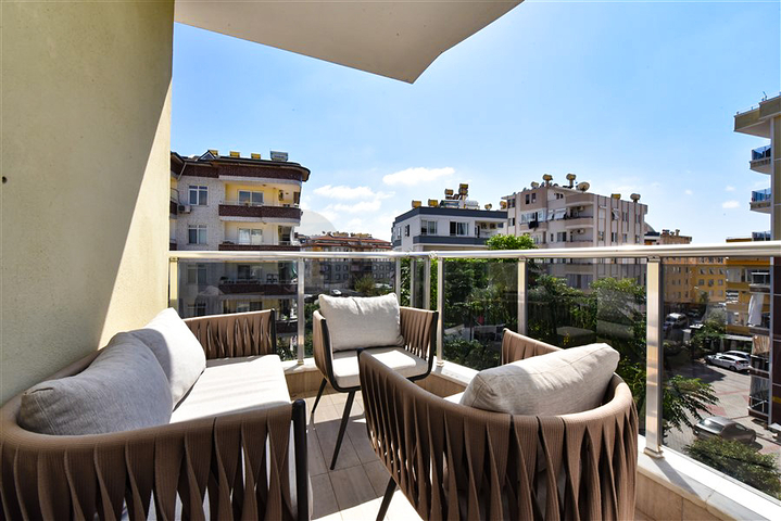 Просторная двухкомнатная квартира в районе Тосмур