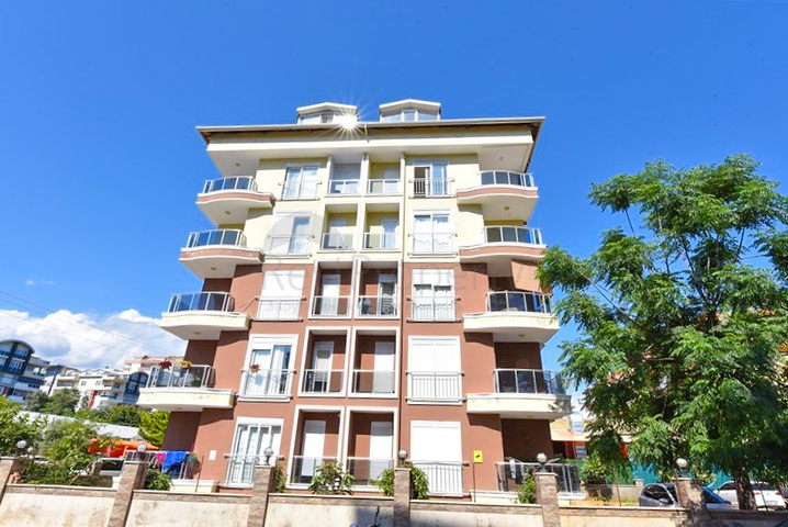 Просторная двухкомнатная квартира в районе Тосмур