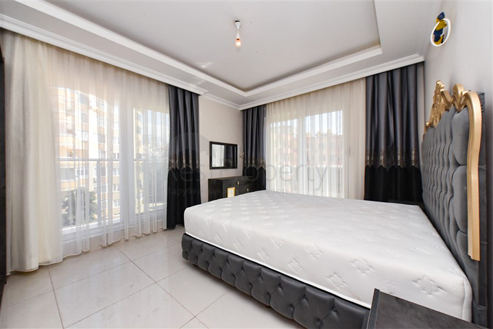 Просторная двухкомнатная квартира в районе Тосмур