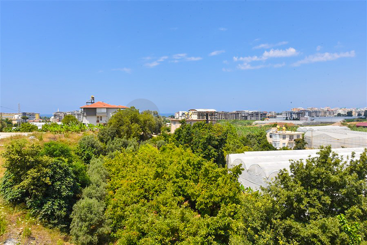 Вилла 4+1 с современным дизайном в живописном районе Каргыджак