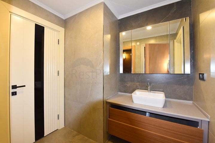 Вилла 4+1 с современным дизайном в живописном районе Каргыджак