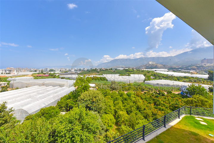 Вилла 4+1 с современным дизайном в живописном районе Каргыджак