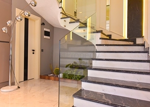 Вилла 4+1 с современным дизайном в живописном районе Каргыджак