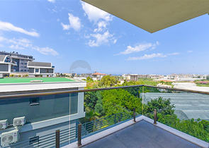 Вилла 4+1 с современным дизайном в живописном районе Каргыджак