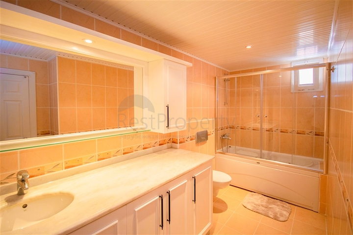 Квартира 2+1 в 150 метрах от моря в живописном районе Махмутлар