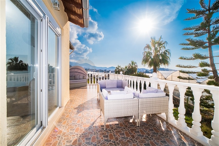 Вилла 3+1 в районе Конаклы