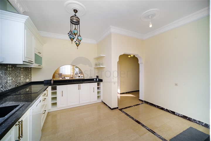 Вилла 3+1 в районе Конаклы