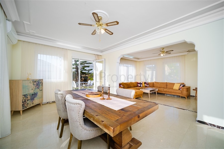 Вилла 3+1 в районе Конаклы