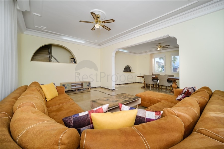 Вилла 3+1 в районе Конаклы