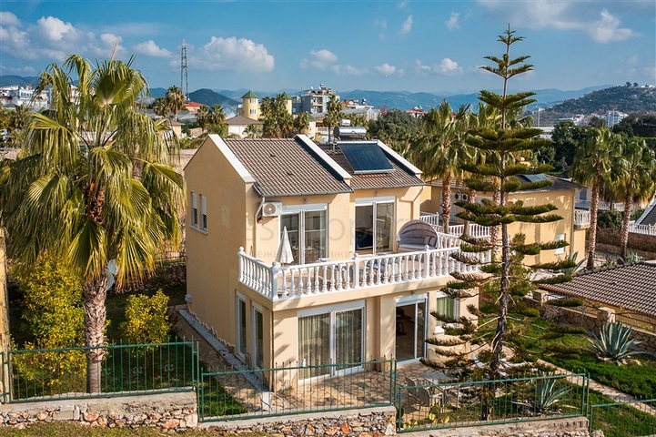 Вилла 3+1 в районе Конаклы