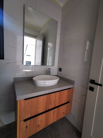 Виллы в живописном районе Туркбюкю, в окружение густой зелени. 