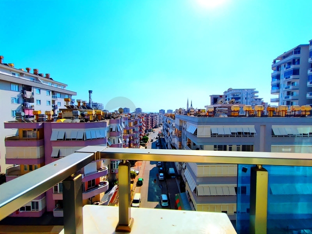 Квартира 1+1 в одном из самых популярных комплексов Махмутлара