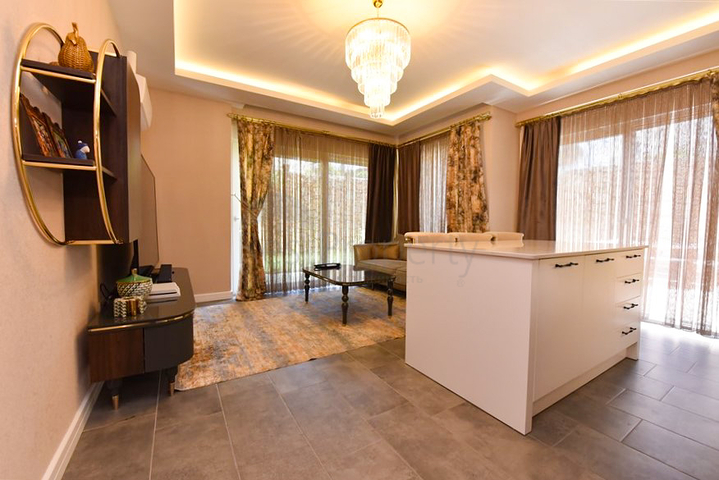 Двухуровневая квартира 3+1 с собственным садом