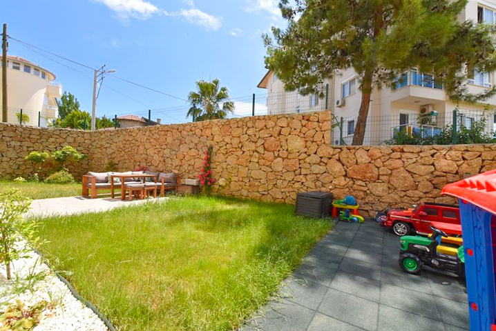 Двухуровневая квартира 3+1 с собственным садом