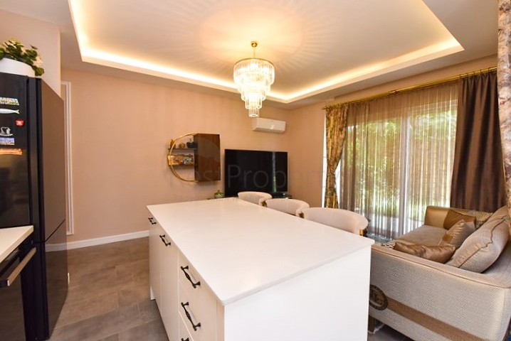 Двухуровневая квартира 3+1 с собственным садом