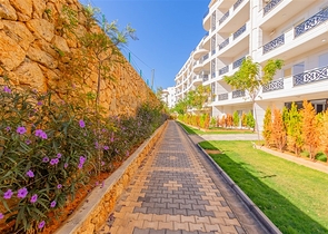 Двухуровневая квартира 3+1 с собственным садом