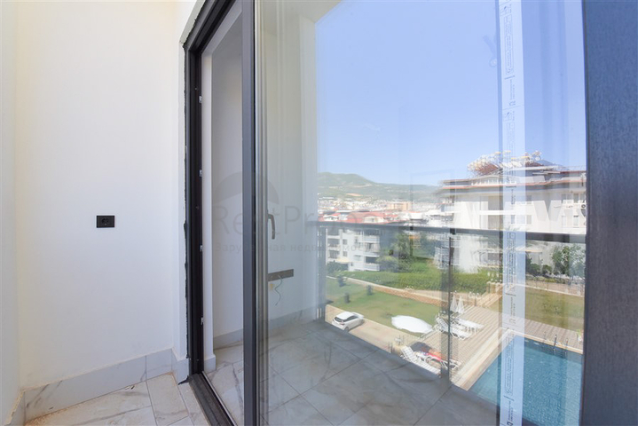 Квартира 1+1, в районе Оба.