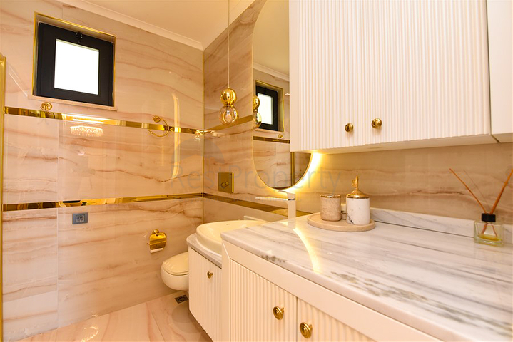 Вилла с дизайнерским ремонтом 5+1