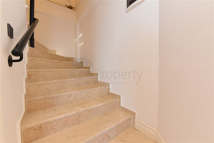 Вилла с дизайнерским ремонтом 5+1