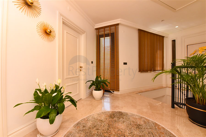 Вилла с дизайнерским ремонтом 5+1