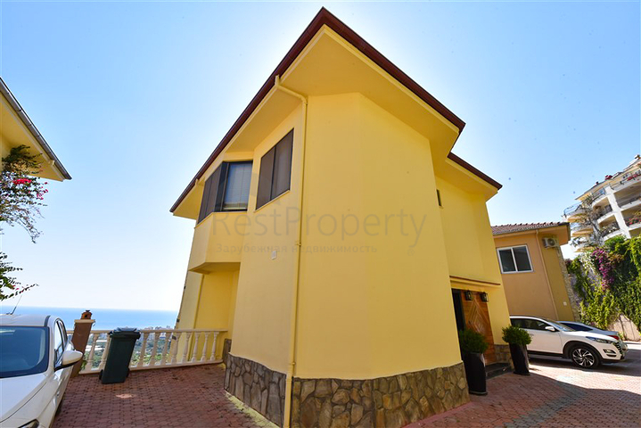 Вилла с дизайнерским ремонтом 5+1