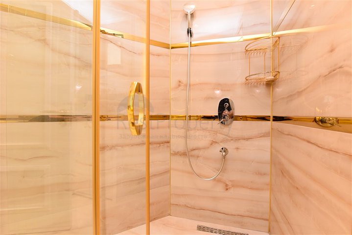 Вилла с дизайнерским ремонтом 5+1