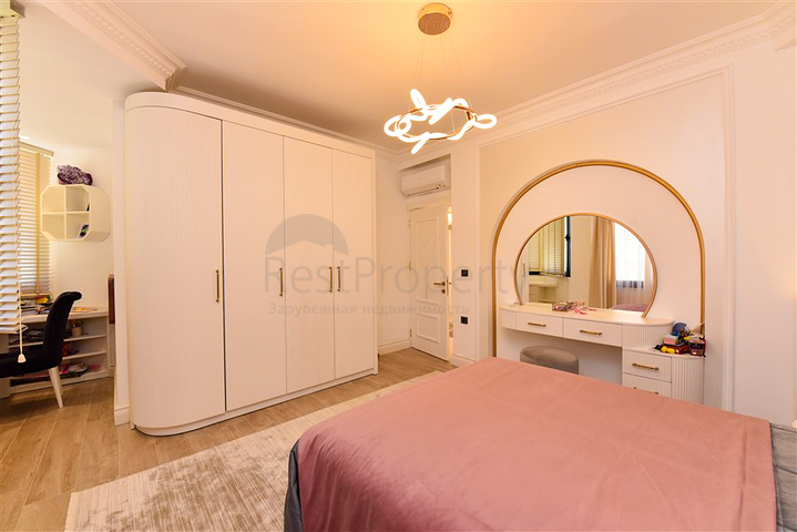 Вилла с дизайнерским ремонтом 5+1