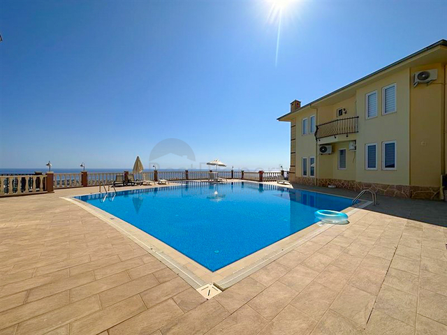 Вилла с дизайнерским ремонтом 5+1